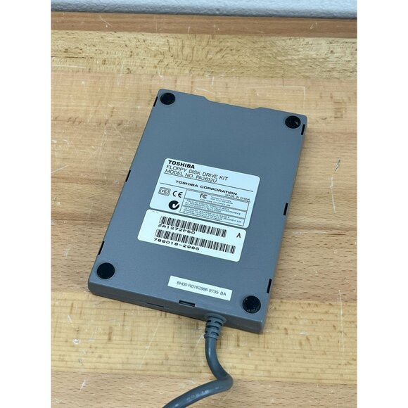 Toshiba PC Card Floppy Disk Drive Kit PA2612U Vintage Laptop Computer - Picture 9 of 9